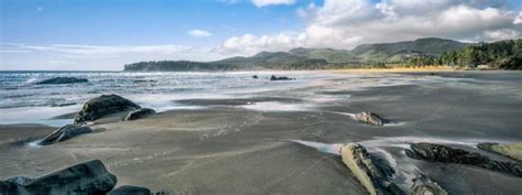Maybe you would like to learn more about one of these? Hobuck Beach Resort, an oceanfront resort in Neah Bay ...