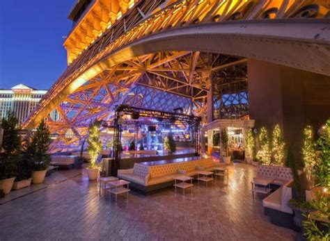 chateau nightclub and rooftop rooftop bar in las vegas the rooftop guide
