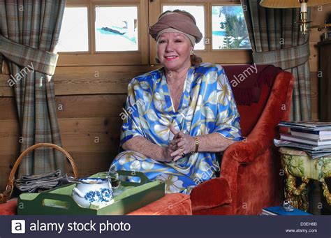 Последние твиты от nadine de rothschild (@le_savoir_vivre). Nadine De Rothschild Net Worth, Salary, Height, Weight