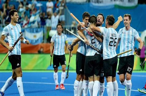 Colombia sufrió una crisis política y se bajó como organizador, dejando a argentina como única sede. "Las Leonas" y "Los Leones" volverán a jugar la FIH Pro ...