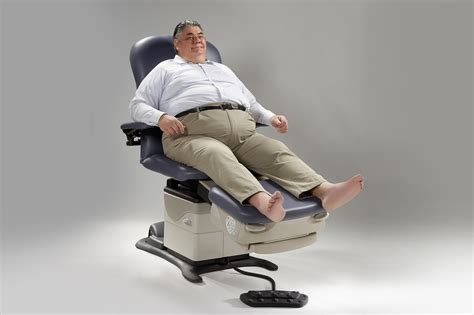 Midmark® 647 Podiatry Chair