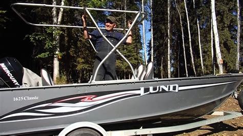 The lund fury aluminum fishing boat is an afforable boat that's easy to launch and offers serious convenience in a smaller fishing boat package. DIY Fishing boat canopy - YouTube