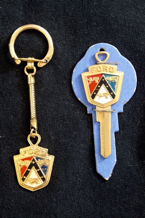 Vintage Ford Key Ring Uncut Key Blank Key Chain Accessory Foed Emblem