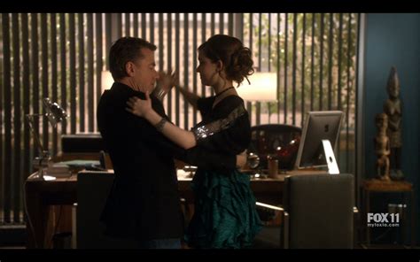 2x15 Teacher And Pupils Cal And Emily Dance Naw
