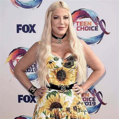 tori spelling recalls how daughter asked her to get boobs redone wirefan your source for