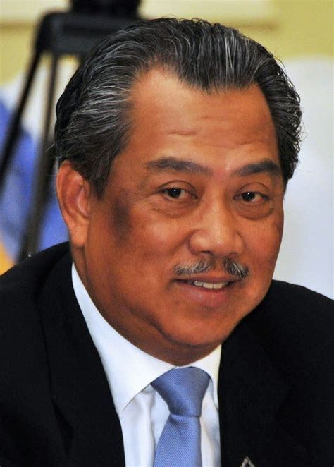 He is also the deputy president of the united malays national organisation (umno), the main component party of the ruling barisan nasional coalition. MEDAN TEMPUR: TS MUHYIDDIN YASSIN NAFI LETAK JAWATAN