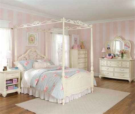 Maybe you would like to learn more about one of these? 25+ Romantic and Modern Ideas for Girls Bedroom Sets ...