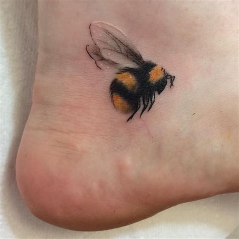 45 Stunning Honey Bee Tattoo Designs Ideas In 2021