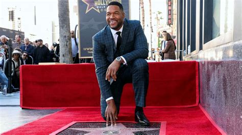 Michael Strahan Receives Hollywood Walk Of Fame Star With Mom By His
