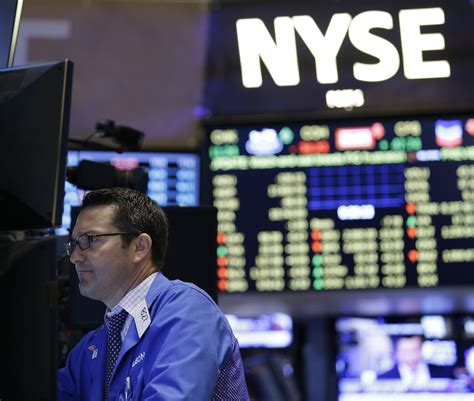 New York Stock Exchange Resumes Trading Following Outage Of More Than 3