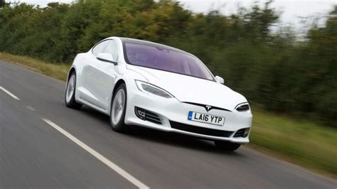 In Ludicrous Mode The Tesla Model S Covers The 0 60mph Sprint In