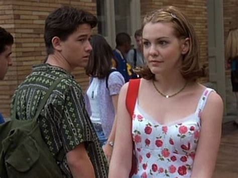 7 90s Dating Trends To Bring Back Immediately Dating Bring It On 90s