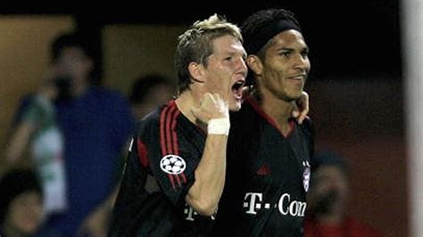 Conoce la principales noticias de paolo guerrero en directo hoy 19 de mayo en un solo lugar. Companheiros na base do Bayern, Guerrero lembra parceria ...