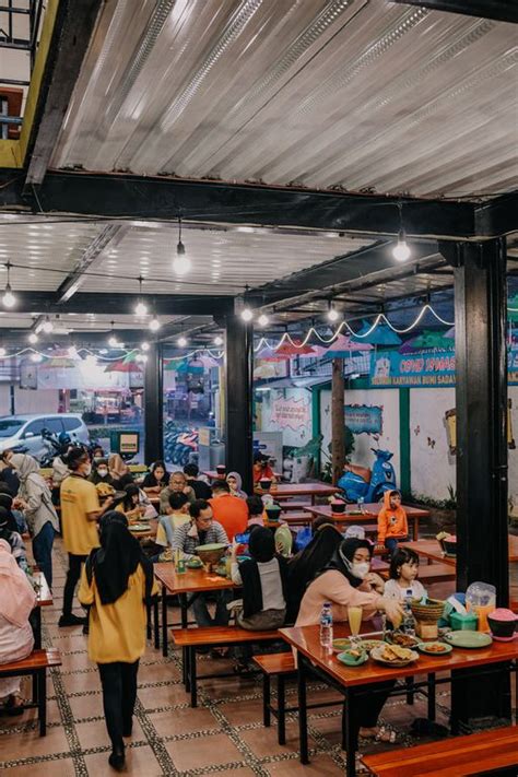 Pengalaman Pertama Review Bayu Pramana Di Restoran Warung Sunda Bumi Sadayana Pamulang Tangerang