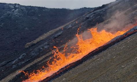 Livestream Vulkanausbruch In Island Hat Begonnen Natur Derstandardat › Wissenschaft