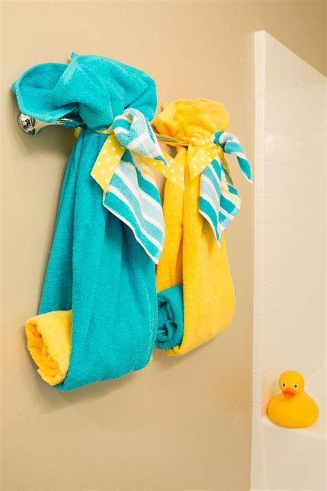 We use it every single day to maintain health and hygiene, plus get ready every morning. Best 25+ Bathroom towel display ideas on Pinterest | Towel ...