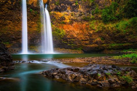 Download Cliff Hawaii Nature Waterfall 4k Ultra Hd Wallpaper