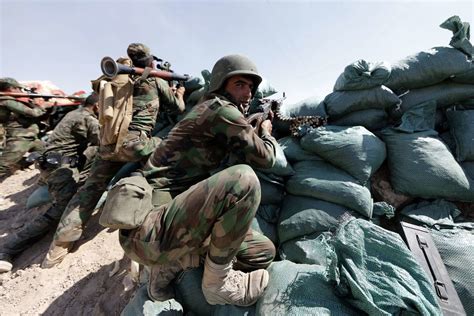 Iraqi Insurgents Secure Control Of Border Posts The New York Times