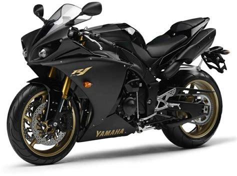 Yamaha yzf r1 is powered by 998 cc engine.this yzf r1 engine generates a power of 200 ps @ 13500 rpm and a torque of 112.4 nm @ 11500 rpm. 2010 Yamaha YZF-R1