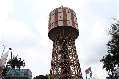 Wisma benteng seafood restaurant medan •. 5 Tempat Wisata yang Terkenal di Medan - Sumatera Utara