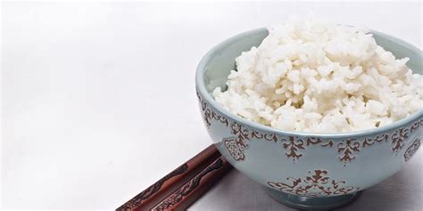 A cup of white rice has about 200 calories—not insignificant, considering it's most often used as a small part of a larger dish. How To Cook Perfect, Fluffy Rice Every Single Time | HuffPost