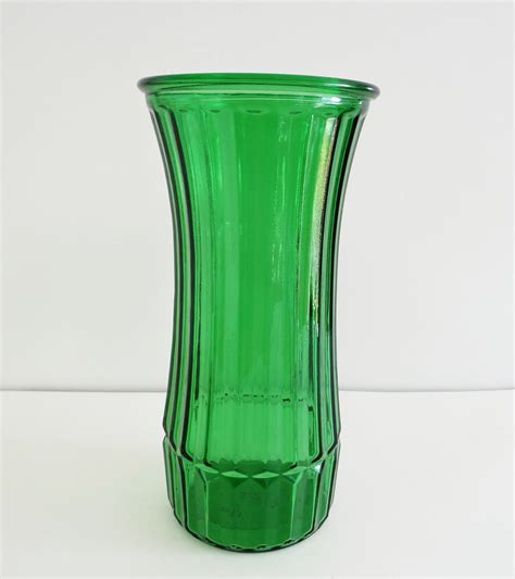Hoosier Green Glass Vintage Ribbed Diamond Trim Large Flower Vase By Lilbatsintheattic On Etsy
