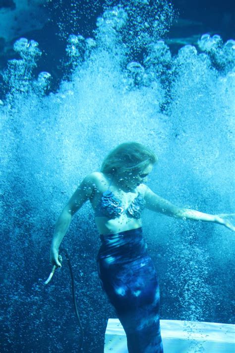 These 18 Magical Photos Of Floridas Live Mermaid City Will Leave You