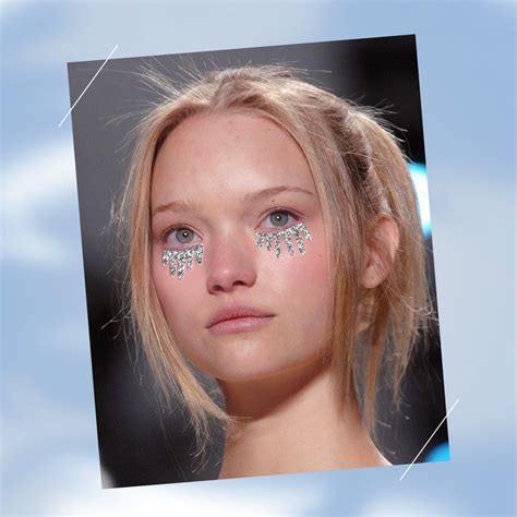psychology behind tiktok s crying makeup trend popsugar beauty
