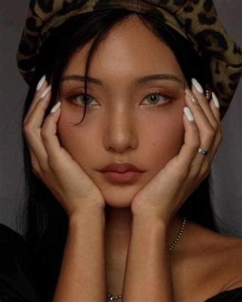 젤라 Imjella Tan Skin Makeup Tanned Makeup Asian Makeup Looks