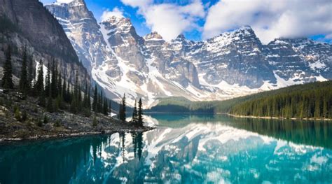 Are These Canadian Lakes The Most Picturesque In The World