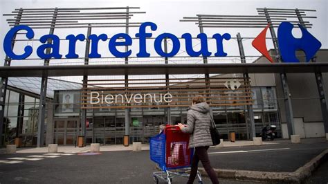 Translations of the phrase effet de confinement from french to english and examples of the use of effet de what does effet de confinement mean in french. Carrefour: l'embauche des jeunes aurait un effet pervers ...