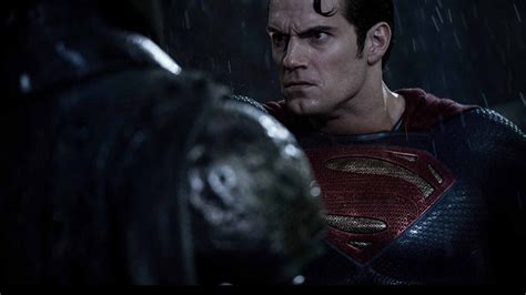 Crítica Batman vs Superman A Origem da Justiça Batman v Superman