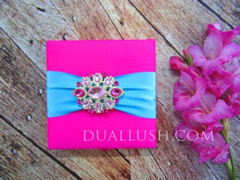 Luxury Wedding Invitation Box Silk T Box Hot Pink Silk With Brooch