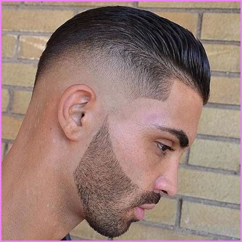 It can be messy and loose; Names Of Hairstyles For Men - LatestFashionTips.com