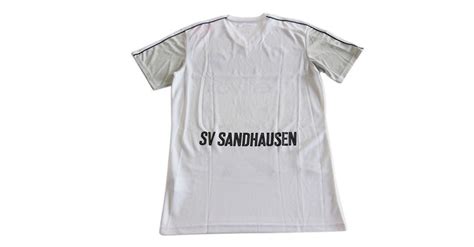 Sv sandhausen trikot magnet saison 18/19 fussball bundesliga amballcom. Vom SV Sandhausen - Trikot von der Mannschaft signiert