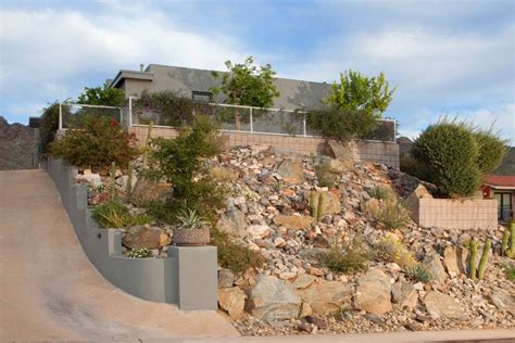 Rocky Contemporary Hillside Garden Desert Landscaping House Styles