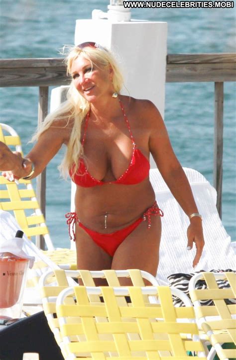 Linda Hogan Celebrity Posing Hot Babe Blonde Huge Tits Celebrity Nude