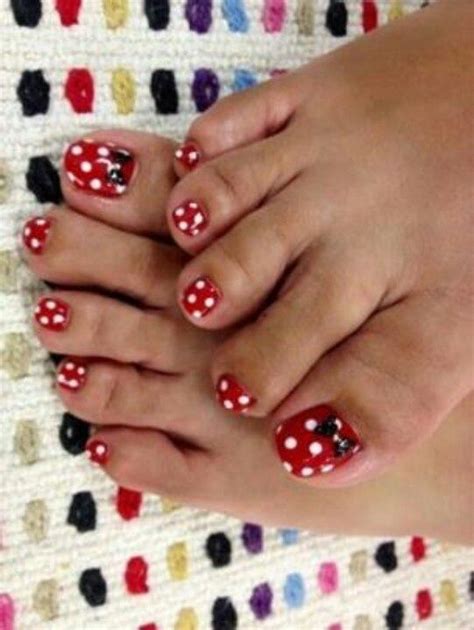 Minnie Mouse Pedi Perfect For Raegans Tiny Little Toes Mickey Nails