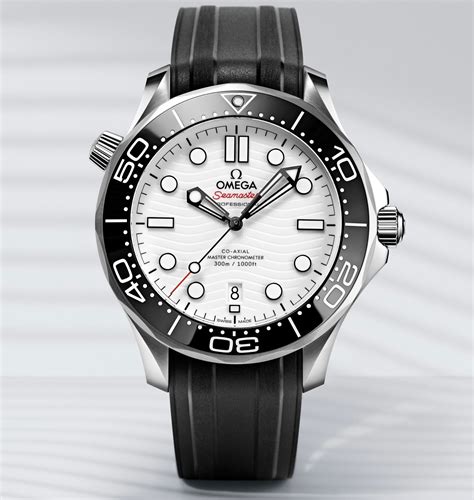 Oceanictime Omega Seamaster Diver 300m White Ceramic And Stainless Steel
