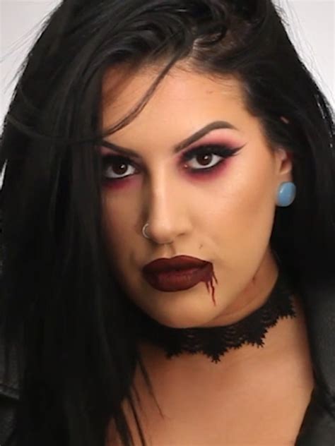female vampire makeup vampire makeup how to classic vampiress halloween makeup tutorial