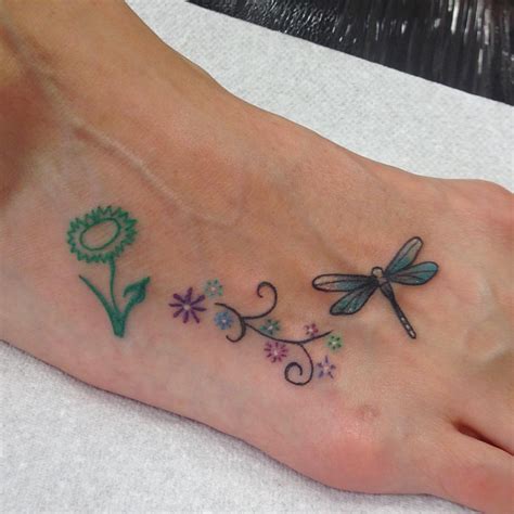 from-wrist-tattoos-and-ear-tattoos-to-food-tattoos-and-map-tattoos,-there-are-so-many-ink-trends