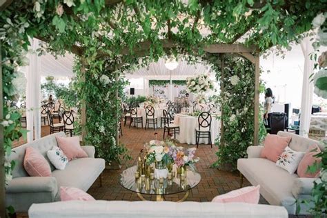 Spring haven farm chapel hill. The Barn of Chapel Hill Spring Wedding by C and D Events