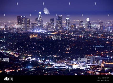 Downtown Los Angeles At Night Los Angeles California Usa How