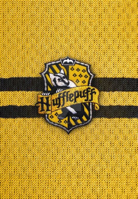 39373 views | 54807 downloads. Hufflepuff phone wallpaper by PolaniL on DeviantArt
