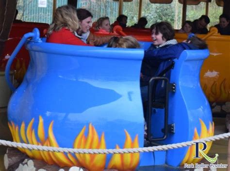 Niet te dicht bij het uitgangspoortje gaan staan. Monsieur Cannibale 4 - Efteling