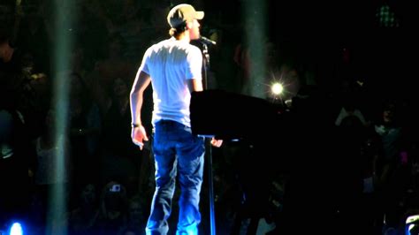Виталий гонтаренко — hero (cover enrique iglesias) 04:09. Enrique Iglesias - Hero (live in Toronto) - YouTube