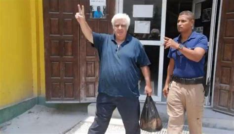 El empresario de la carne alberto samid aseguró este viernes que el gobierno nacional debería bajar. Alberto Samid llegó al país y hoy será llevado a declarar ...