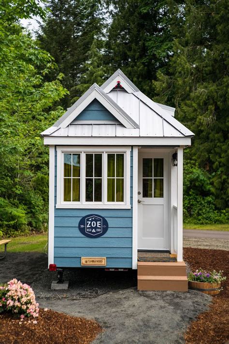TINY HOUSE TOWN: Zoe of Mt. Hood Village Resort