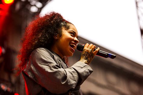 Photos Kehlani Returns Home And Leads By Example Riff Magazine