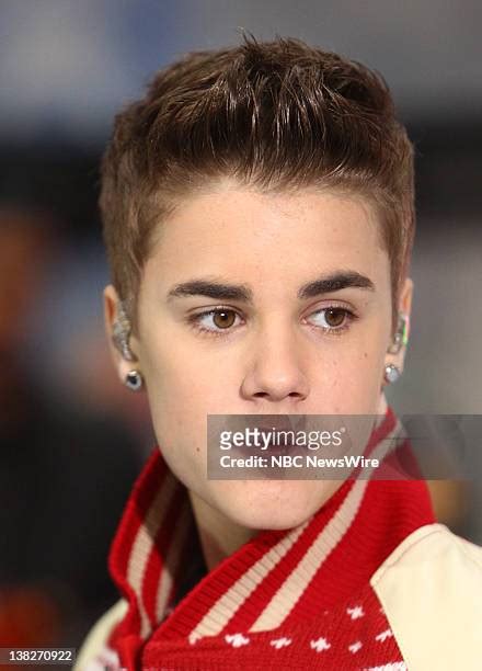 Justin Bieber 2010 Photos And Premium High Res Pictures Getty Images